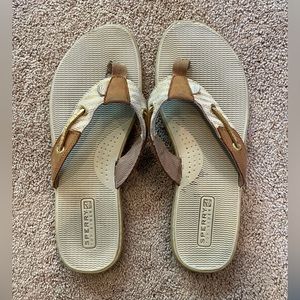 Sperry sandals